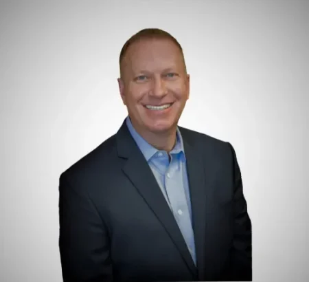 Kelly Morley Headshot